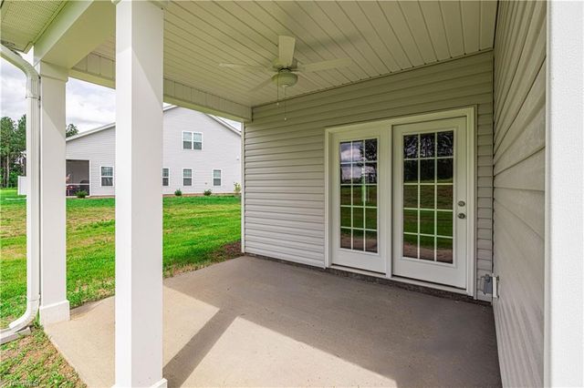 203 Creekside Terrace, Clemmons, NC 27012