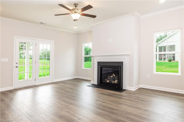 203 Creekside Terrace, Clemmons, NC 27012
