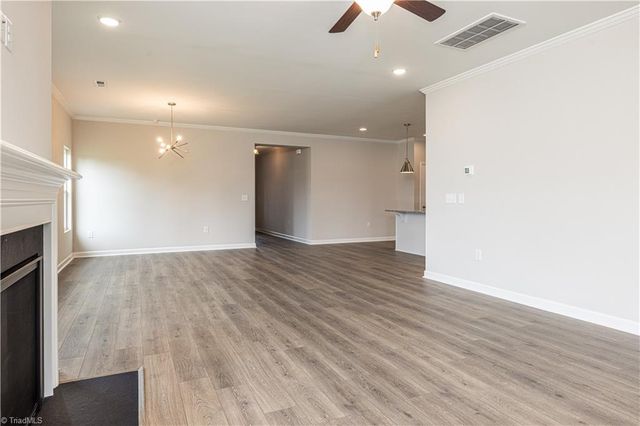 203 Creekside Terrace, Clemmons, NC 27012