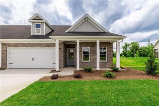 203 Creekside Terrace, Clemmons, NC 27012