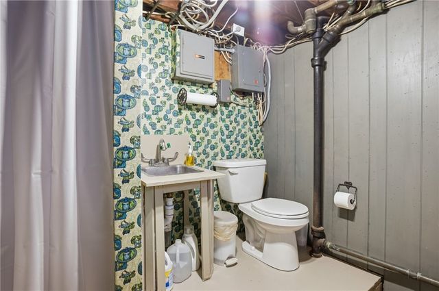 407 Smithfield Avenue, Pawtucket, RI 02860