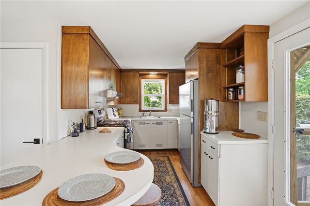 407 Smithfield Avenue, Pawtucket, RI 02860