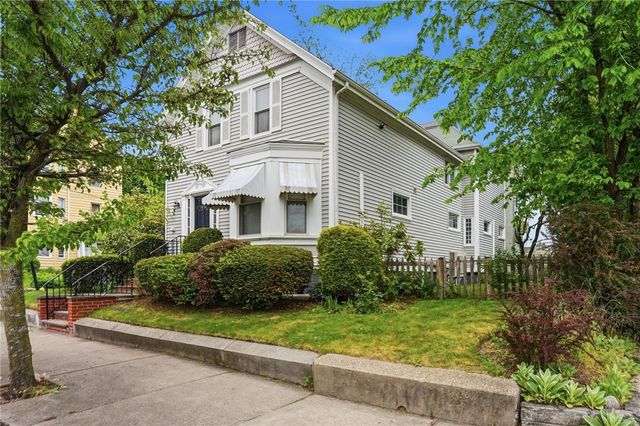 407 Smithfield Avenue, Pawtucket, RI 02860