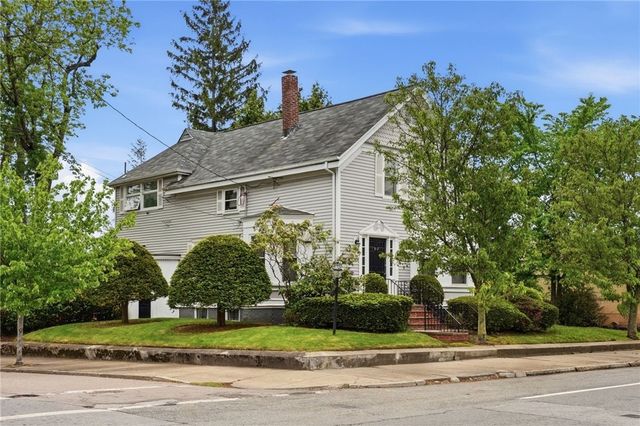 407 Smithfield Avenue, Pawtucket, RI 02860
