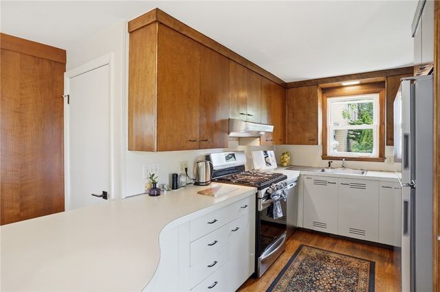 407 Smithfield Avenue, Pawtucket, RI 02860