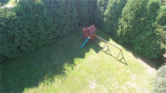 8207 Waynesboro Way, Waynesville, OH 45068