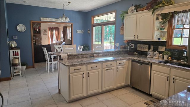 8207 Waynesboro Way, Waynesville, OH 45068