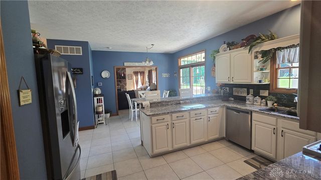 8207 Waynesboro Way, Waynesville, OH 45068