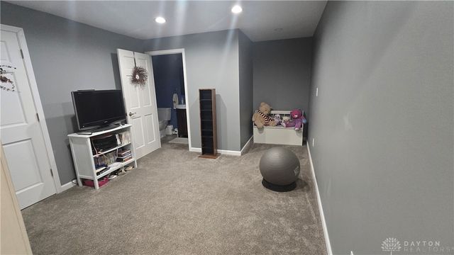 8207 Waynesboro Way, Waynesville, OH 45068