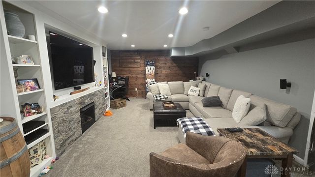 8207 Waynesboro Way, Waynesville, OH 45068