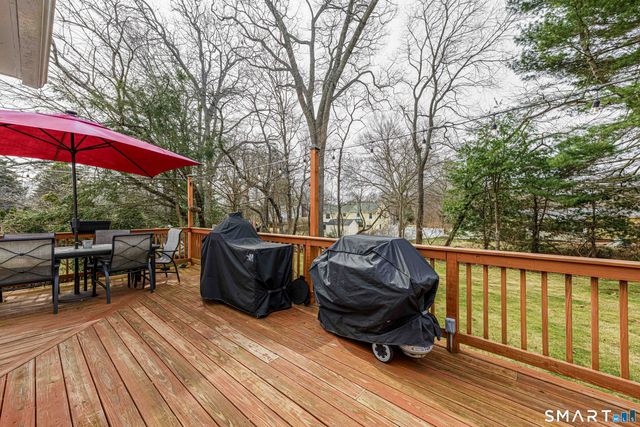 9 2nd Avenue, Old Saybrook, CT 06475