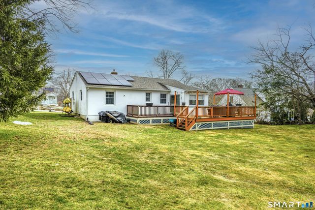 9 2nd Avenue, Old Saybrook, CT 06475