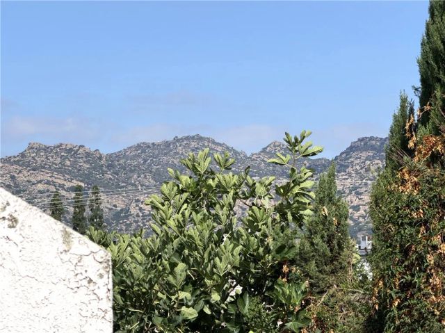 9906 Owensmouth 12, Chatsworth, CA 91311