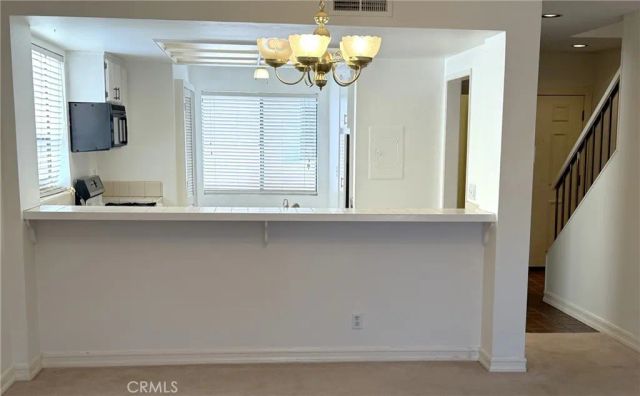 9906 Owensmouth 12, Chatsworth, CA 91311