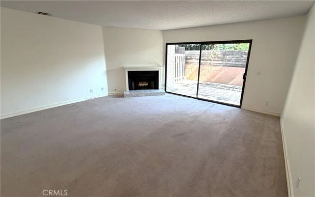 9906 Owensmouth 12, Chatsworth, CA 91311