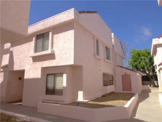 9906 Owensmouth 12, Chatsworth, CA 91311