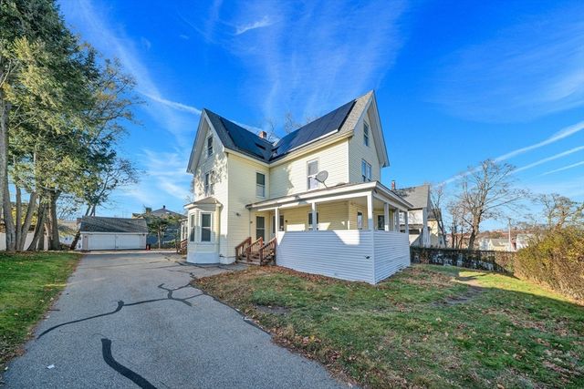 28 Richards St, Worcester, MA 01603