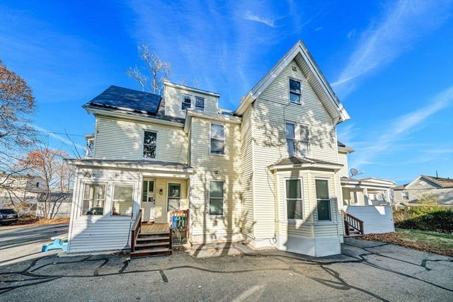 28 Richards St, Worcester, MA 01603