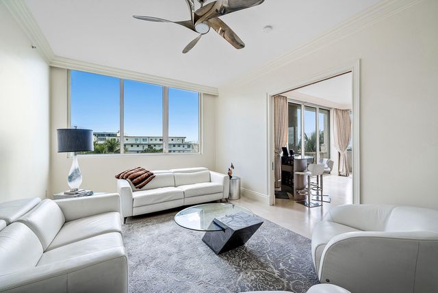 3000 S Ocean Boulevard 402, Palm Beach, FL 33480