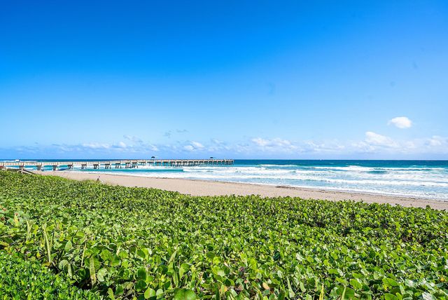 3000 S Ocean Boulevard 402, Palm Beach, FL 33480