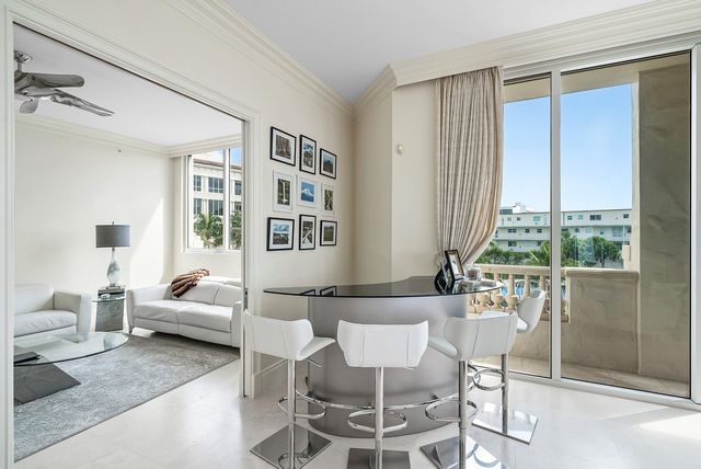 3000 S Ocean Boulevard 402, Palm Beach, FL 33480