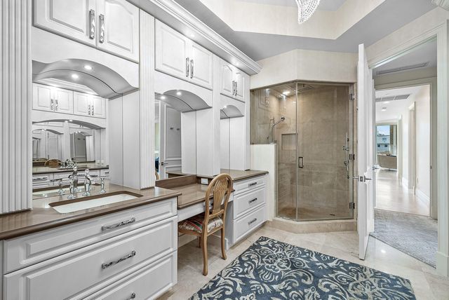 3000 S Ocean Boulevard 402, Palm Beach, FL 33480