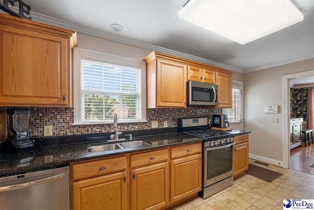 1614 Dexter Dr., Florence, SC 29505