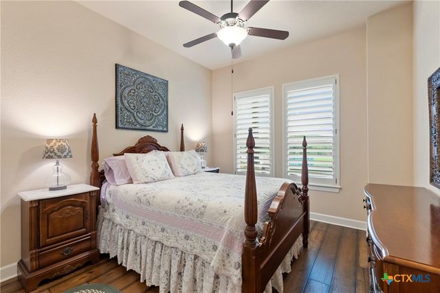 207 Emeralds Drive, Burnet, TX 78611