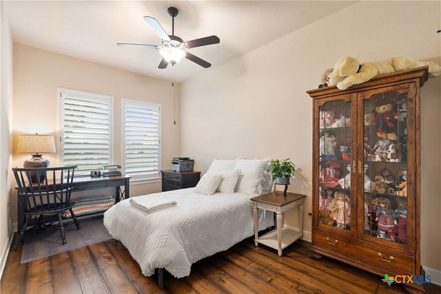 207 Emeralds Drive, Burnet, TX 78611