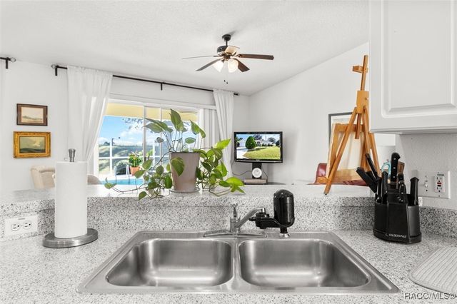 1329 N Foxrun Terrace, Inverness, FL 34453