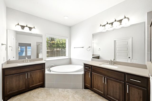 8821 Cattle Baron PATH, Austin, TX 78747