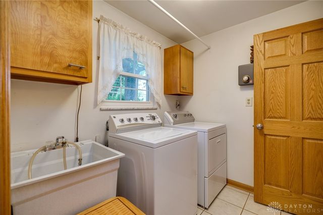 5184 Sugar Maple Drive, Dayton, OH 45440