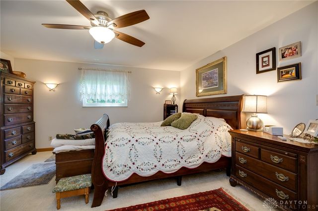 5184 Sugar Maple Drive, Dayton, OH 45440