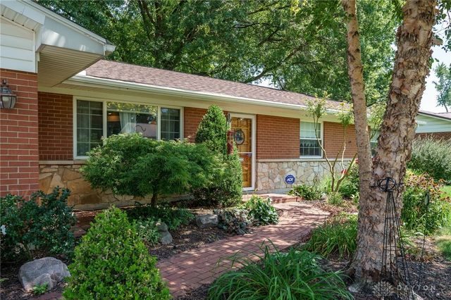 5184 Sugar Maple Drive, Dayton, OH 45440