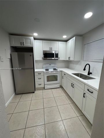 4255 N University Dr 109, Sunrise, FL 33351