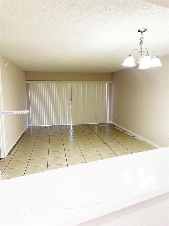 4255 N University Dr 109, Sunrise, FL 33351