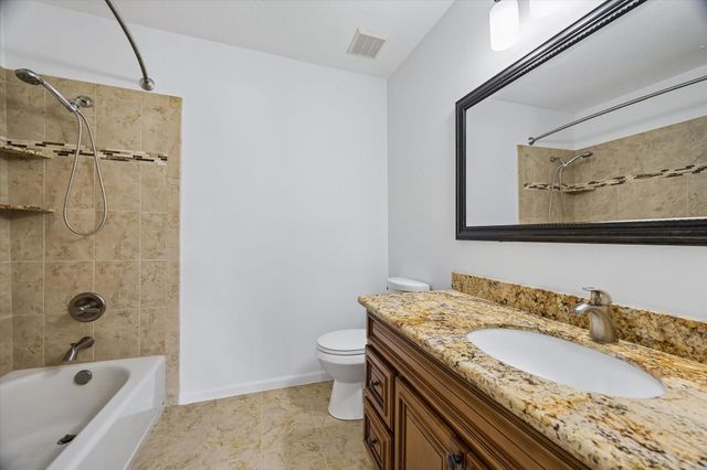 752 Augusta Drive 752, Houston, TX 77057