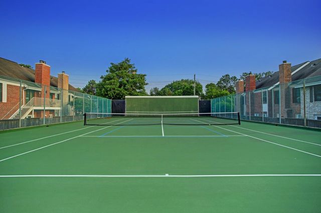 752 Augusta Drive 752, Houston, TX 77057