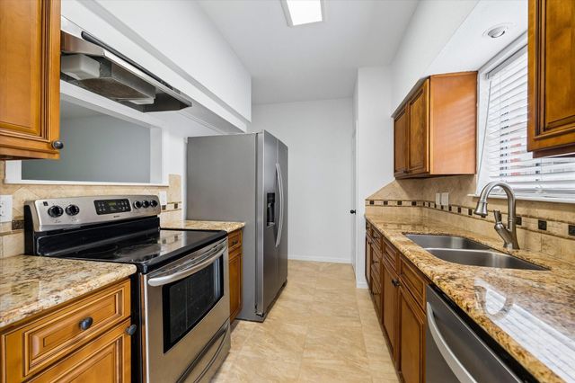 752 Augusta Drive 752, Houston, TX 77057