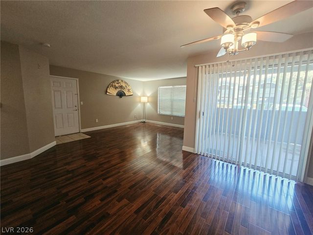 5055 West Hacienda Avenue 1055, Las Vegas, NV 89118