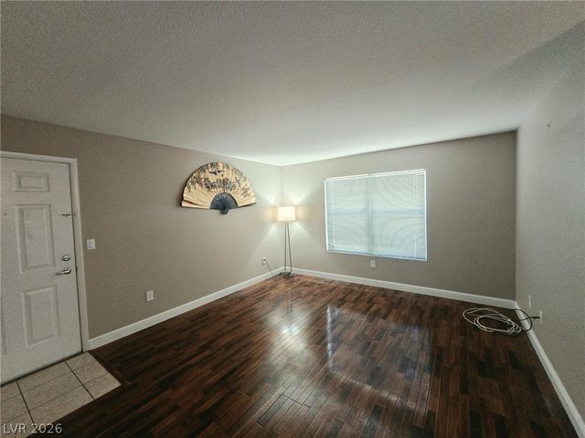 5055 West Hacienda Avenue 1055, Las Vegas, NV 89118