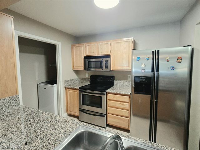 5055 West Hacienda Avenue 1055, Las Vegas, NV 89118