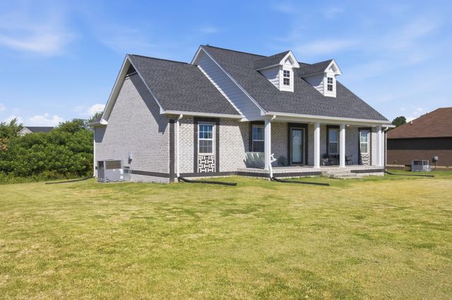 855 Sneed Blvd, Lafayette, TN 37083
