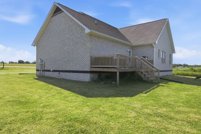 855 Sneed Blvd, Lafayette, TN 37083