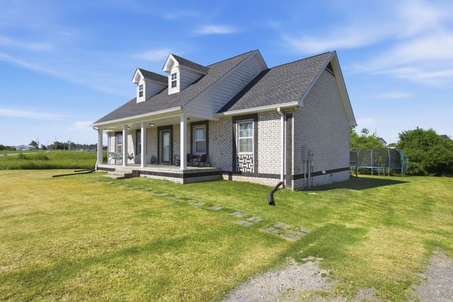 855 Sneed Blvd, Lafayette, TN 37083