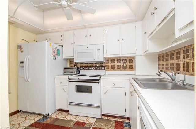 320 Seaview CT 1011, Marco Island, FL 34145