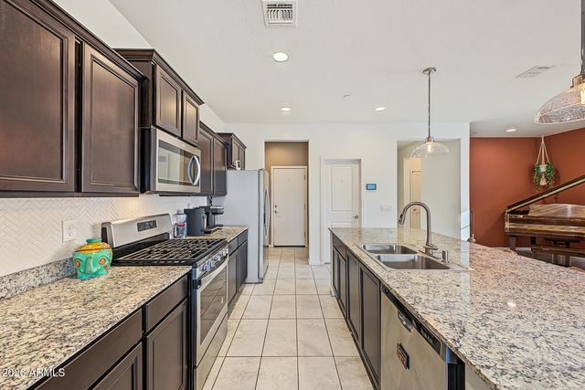 2064 N 213TH Drive, Buckeye, AZ 85396