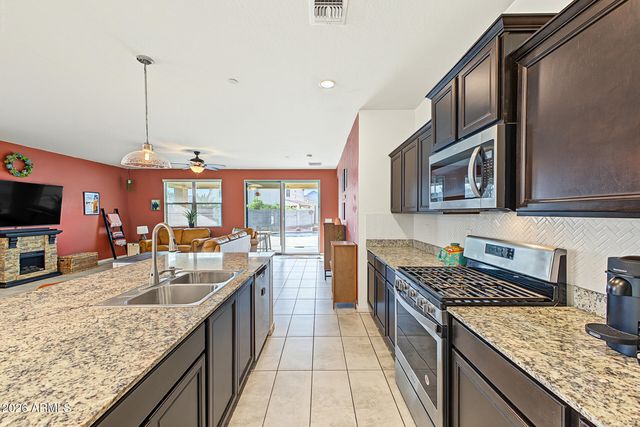 2064 N 213TH Drive, Buckeye, AZ 85396