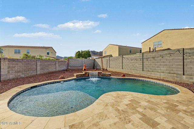 2064 N 213TH Drive, Buckeye, AZ 85396