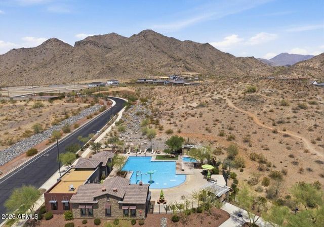 2064 N 213TH Drive, Buckeye, AZ 85396
